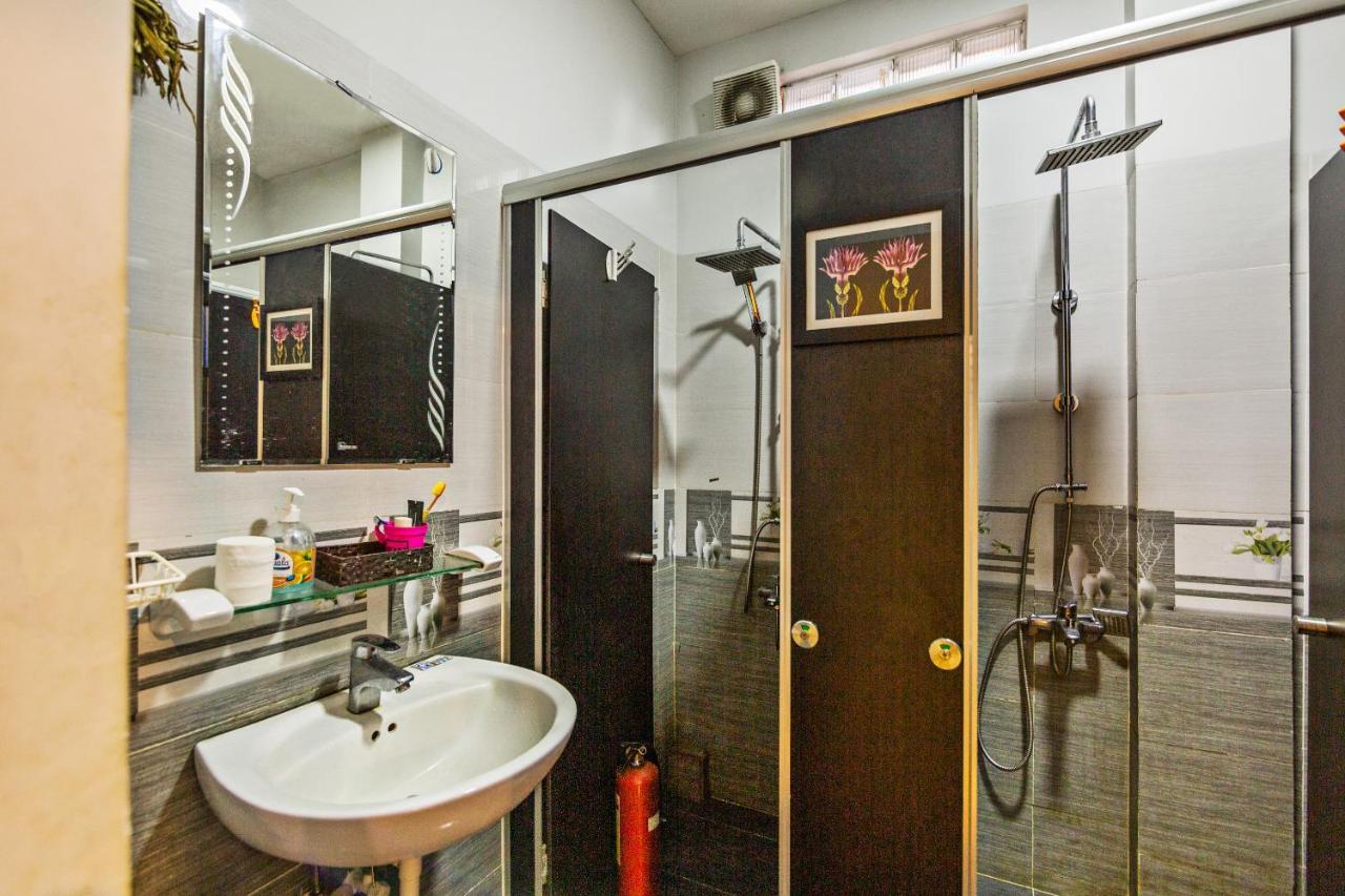 Spot On 711 Otium Hostel Дананг Экстерьер фото